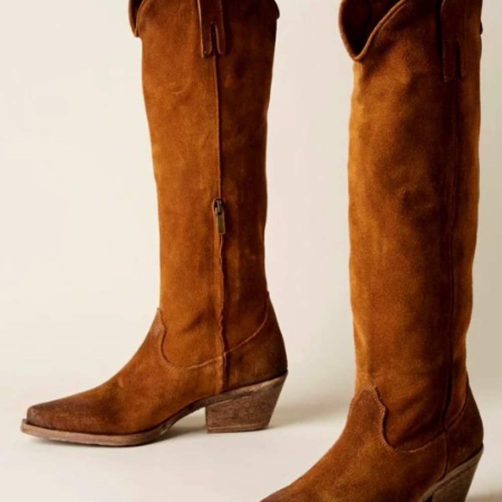Sundance Western Slouchy Suede Boot - Cognac